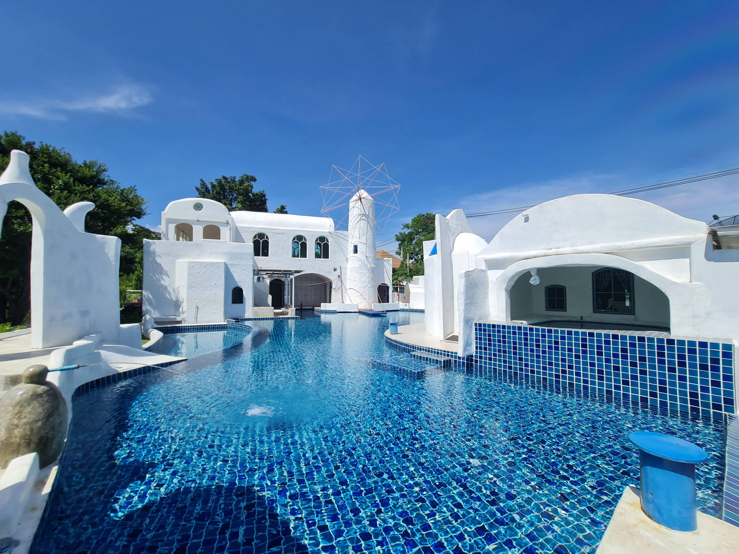 Outdoor Swimming Pool